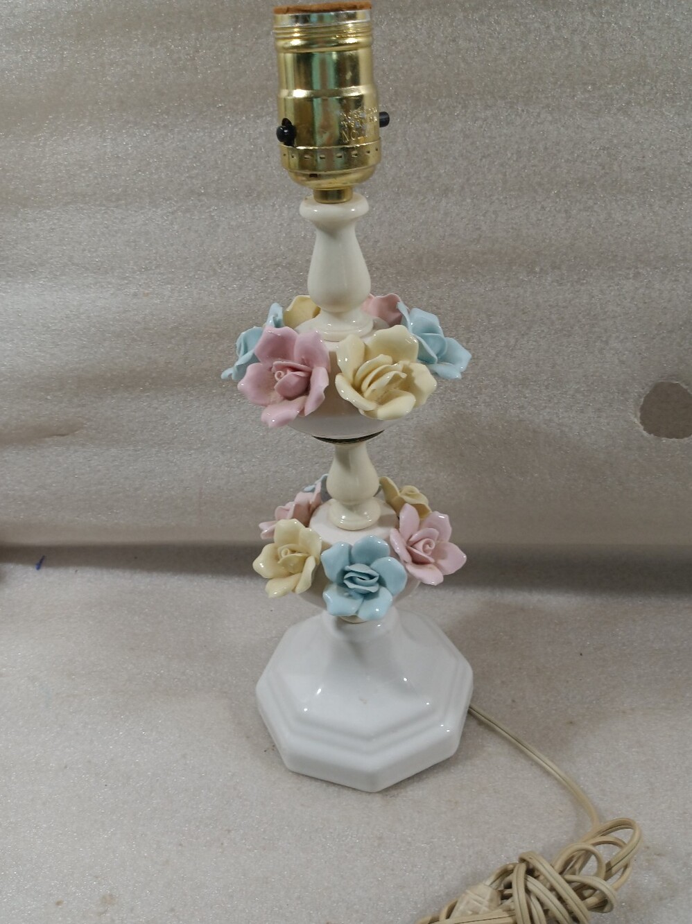 Vintage Porcelain Roses Lamp